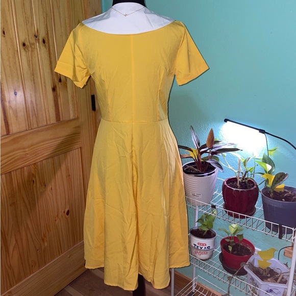 Yellow Double-Breasted Dress - Picture 3 of 3